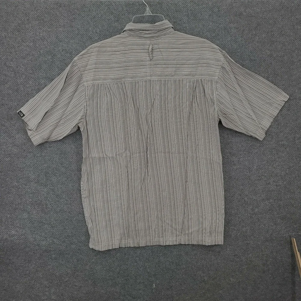 The North Face Mens Shirt Size Medium M Collared Striped Short Sleeve